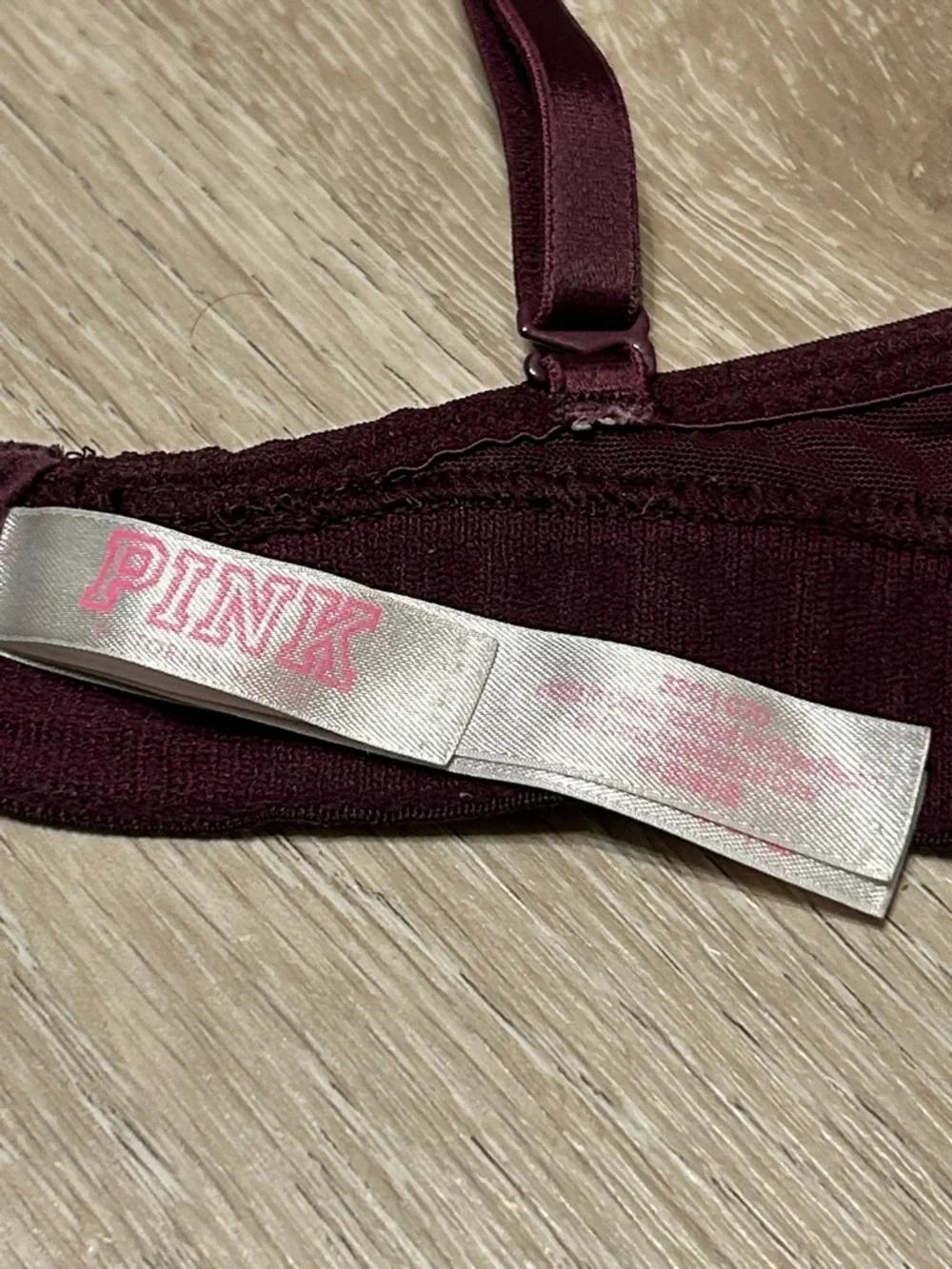 PINK by Victoria’s Secret Burgandy Everywhere Super Push-up T-Shirt Bra 32C